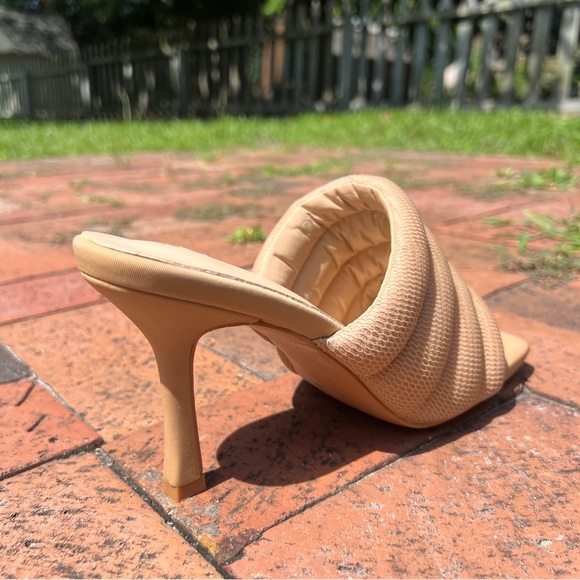 PrettyLittleThing Square-Toe Sandals - Picture 11 of 13